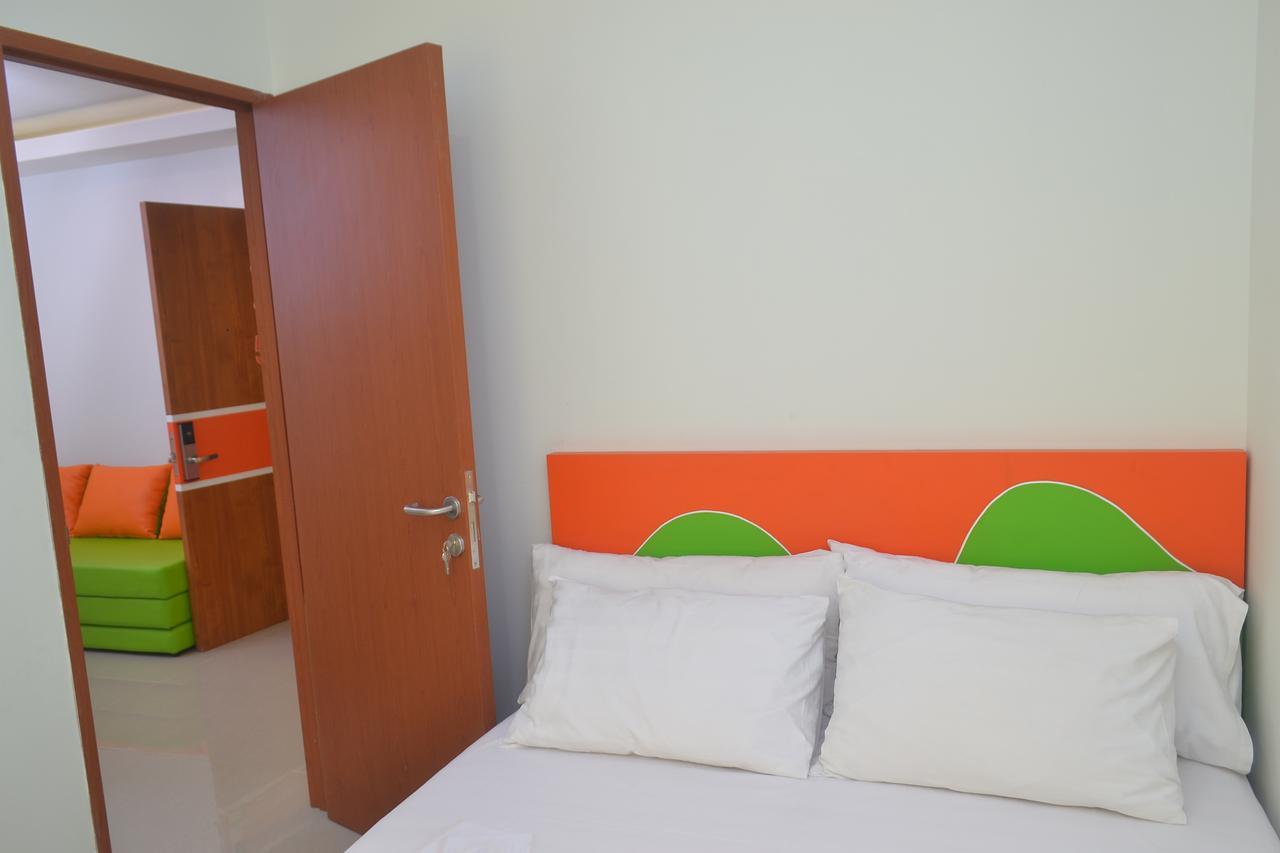 Готель Titanium Express Homtel Джакарта Екстер'єр фото