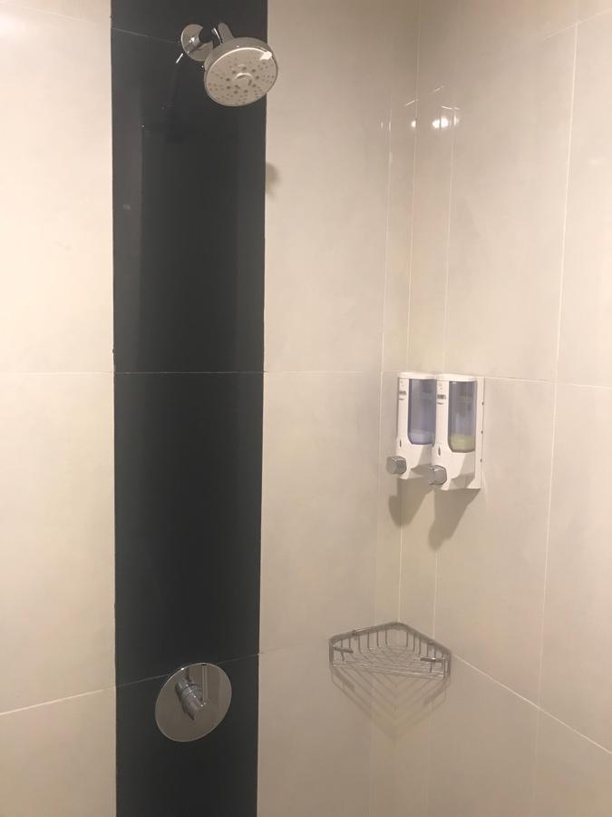 Готель Titanium Express Homtel Джакарта Екстер'єр фото